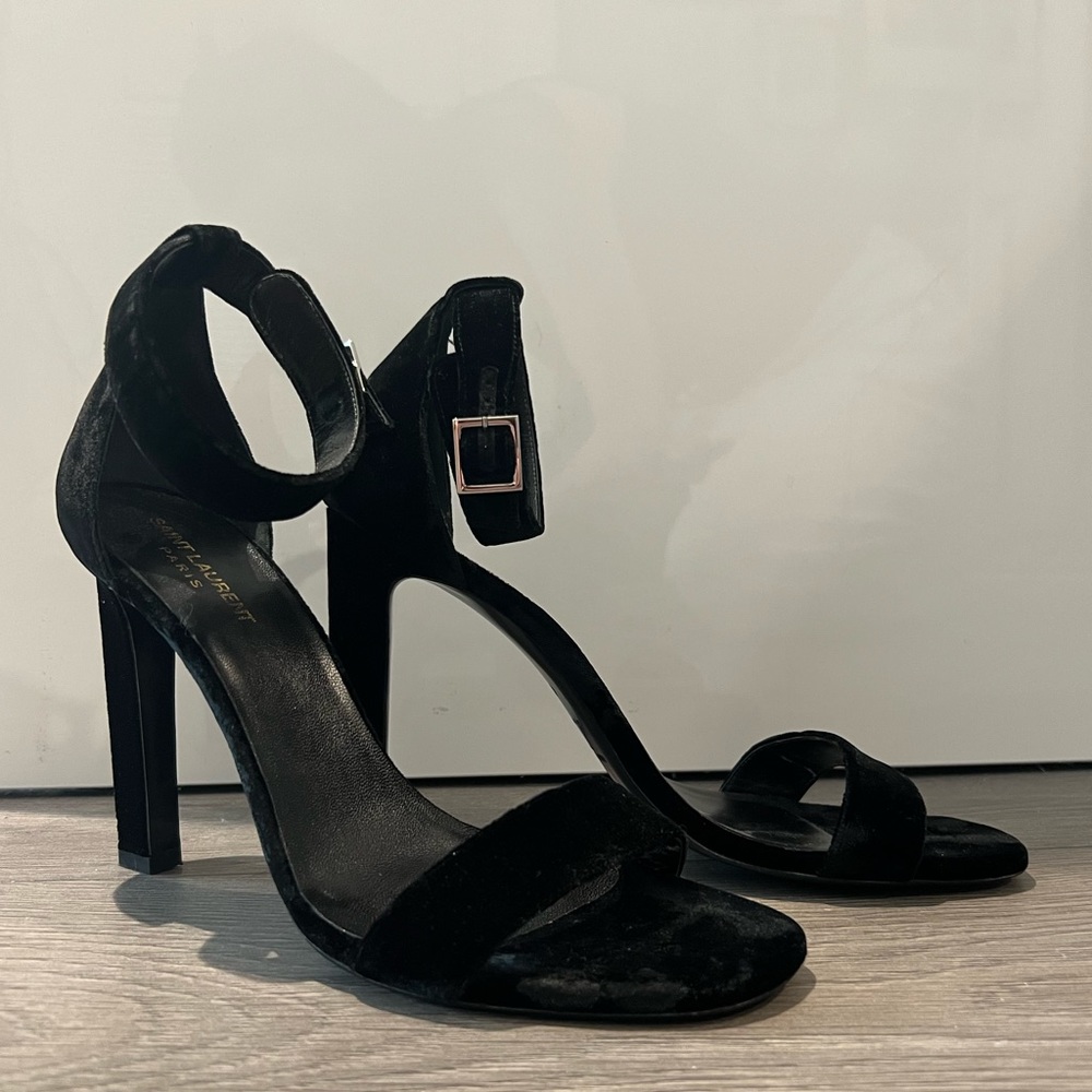 Ysl velvet heels